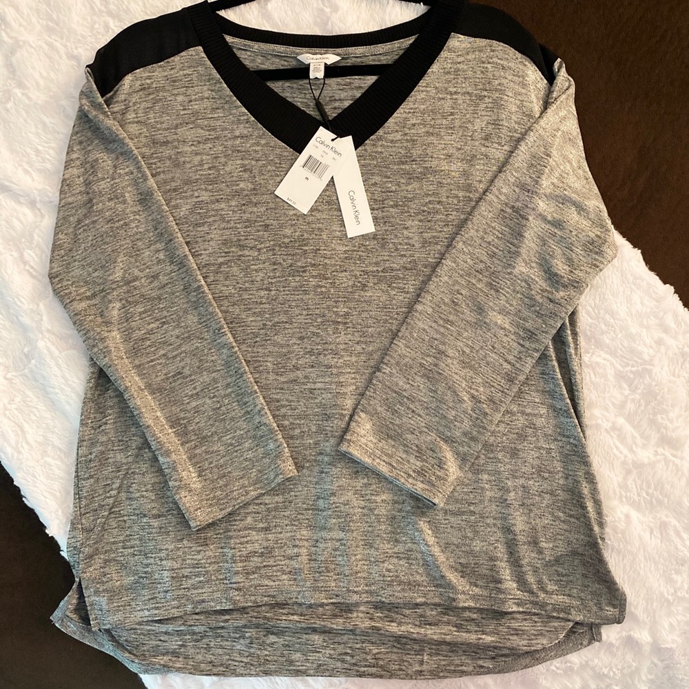 NWT 🤍Calvin Klein Blouse